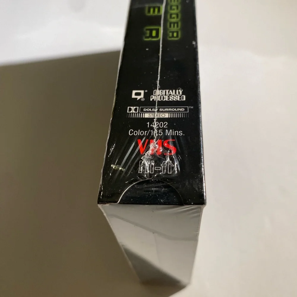 📼 VHS Sealed 1996 Eraser Movie Arnold Schwarzenegger Film